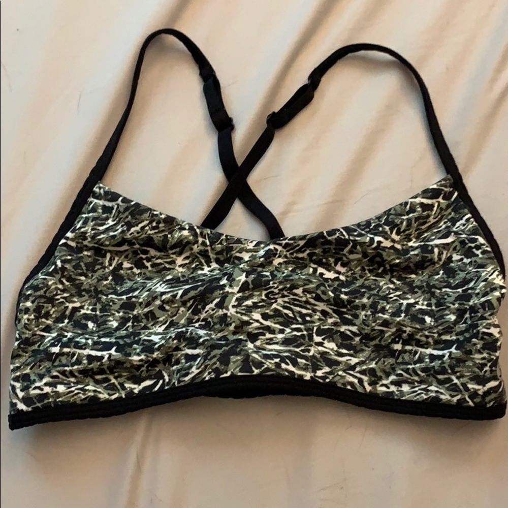 Lululemon Hot Spell Cage Bra Green Black